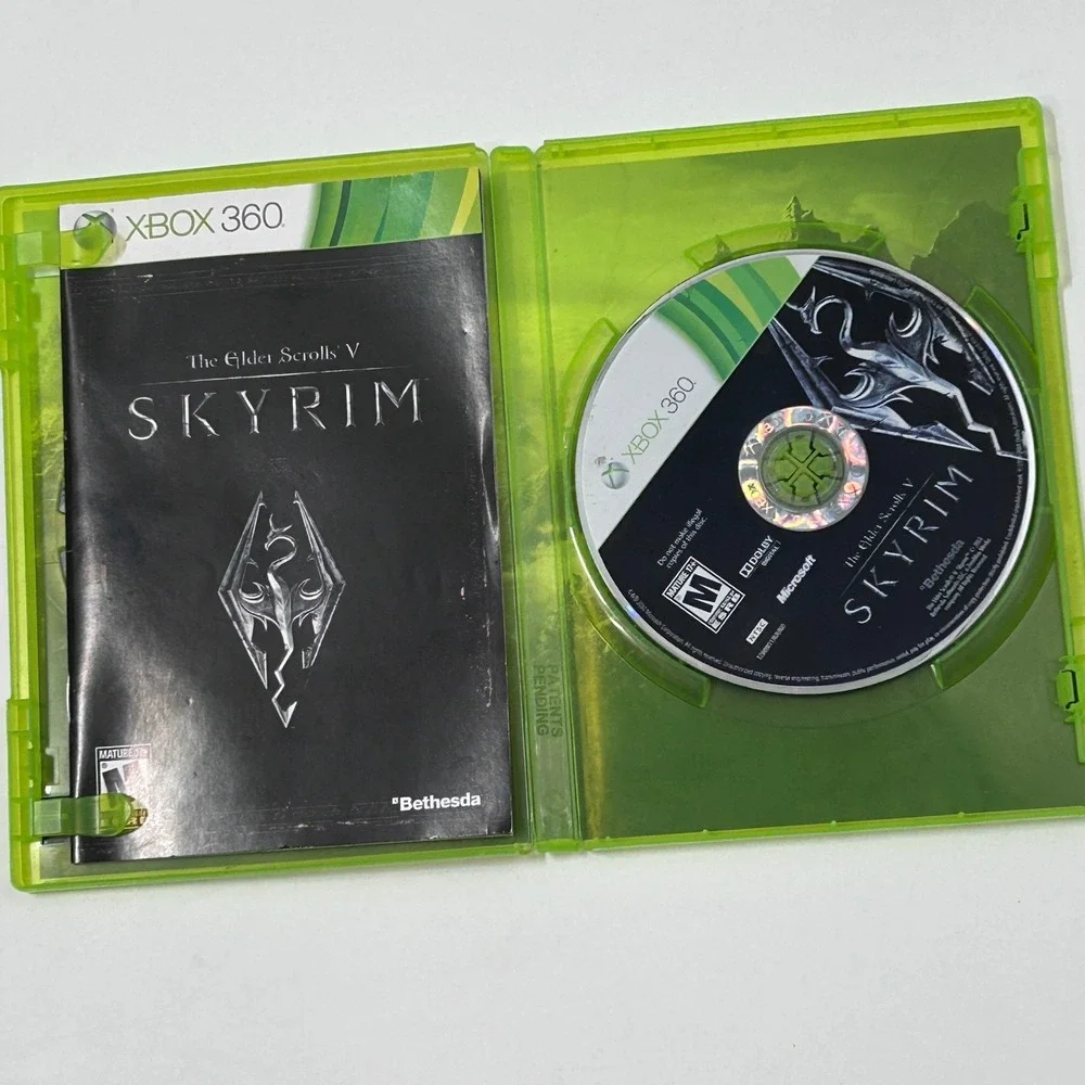 The Elder Scrolls V Skyrim Microsoft Xbox 360 Bethesda RPG Game 2011 NTSC-U/C